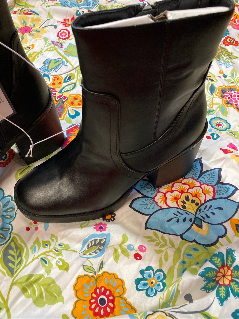 Universal Thread Black Lilyan Chunky Block Heel Ankle Boots Size 9 Semi NWT - Picture 9 of 11